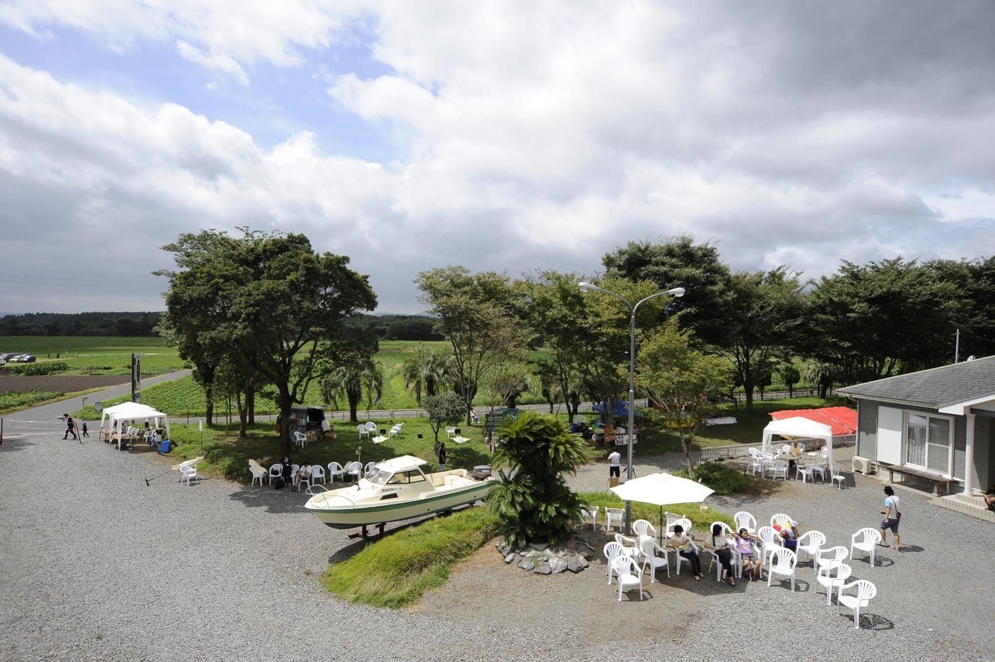 ไลแล็ก โฮเทล แอนด์ รีสอร์ต Hostel Kanoya ภายนอก รูปภาพ